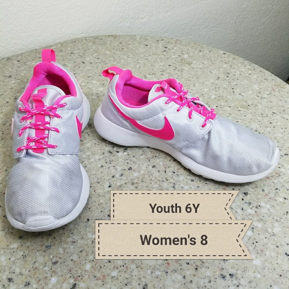 Nike shoes Juniors 6Y/ Women's 8
